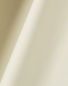 The Velvet Sample – Warm White