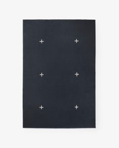 Plus – Black/Cream